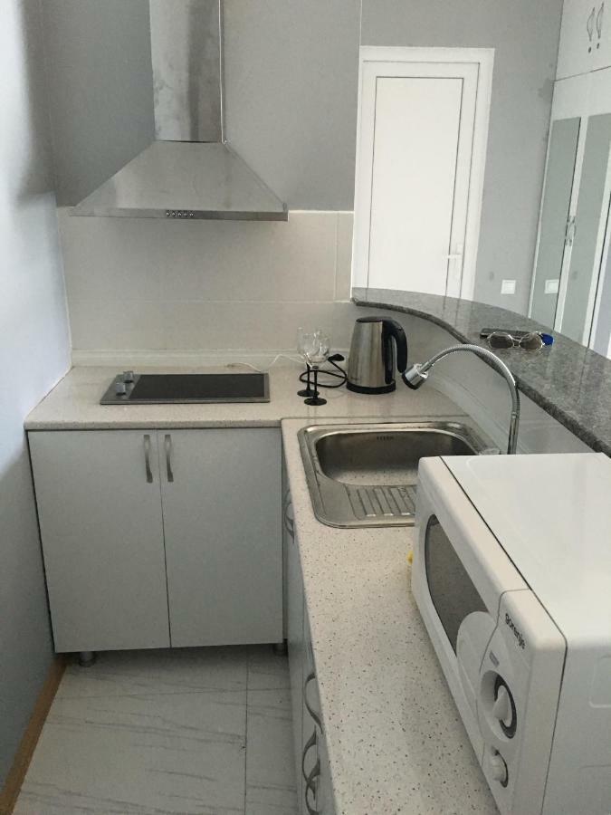 Apartment White Magnolia Batumi Exteriör bild